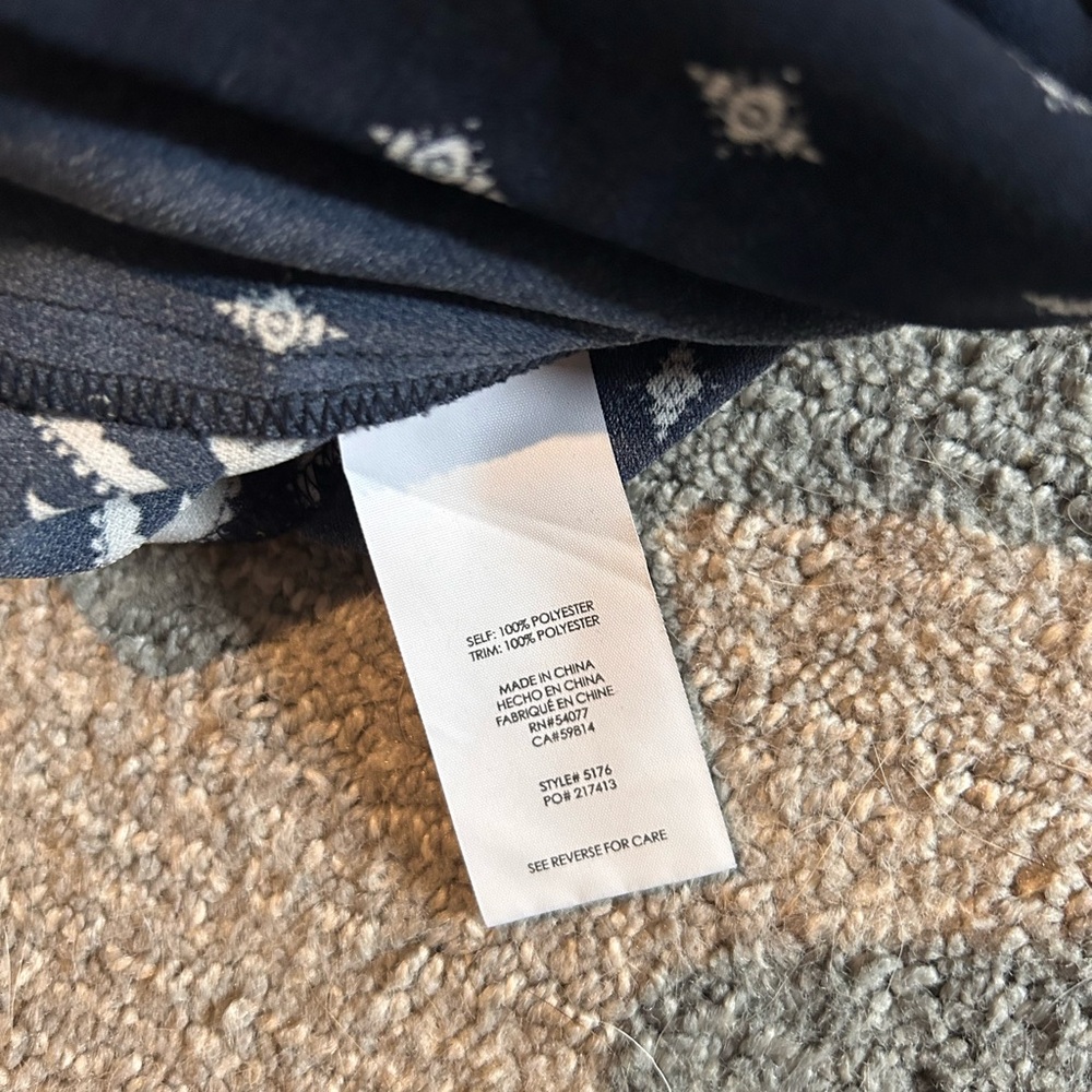 Cabi Wide-Leg Navy Printed Lounge Pants wide size 8 - Picture 9 of 11